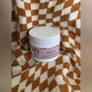 First Aid Beauty Bouncy Mask Brand New